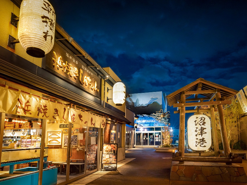 沼津港・浜焼きしんちゃん